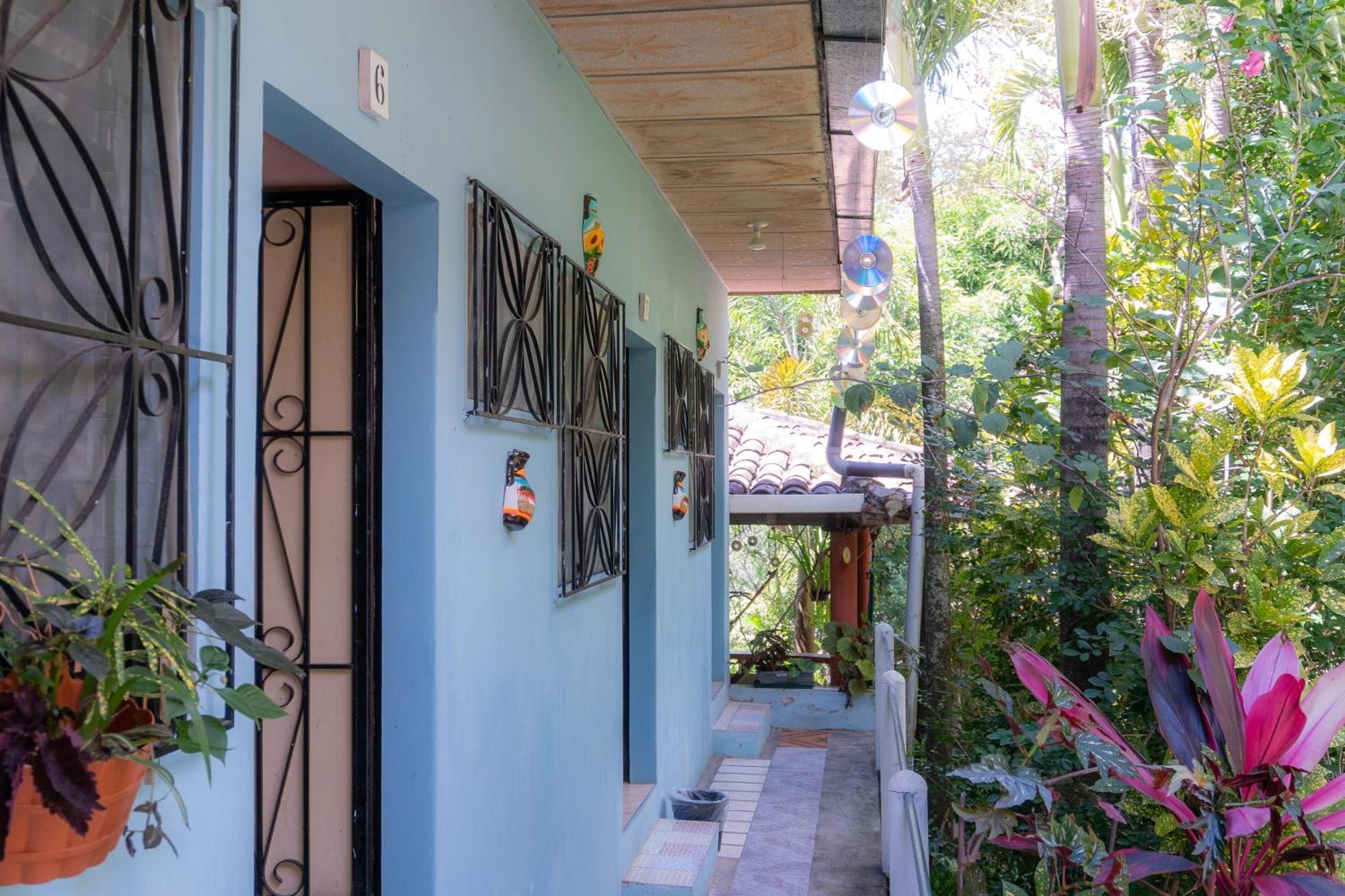 Hostal Delmy Suchitoto ภายนอก รูปภาพ