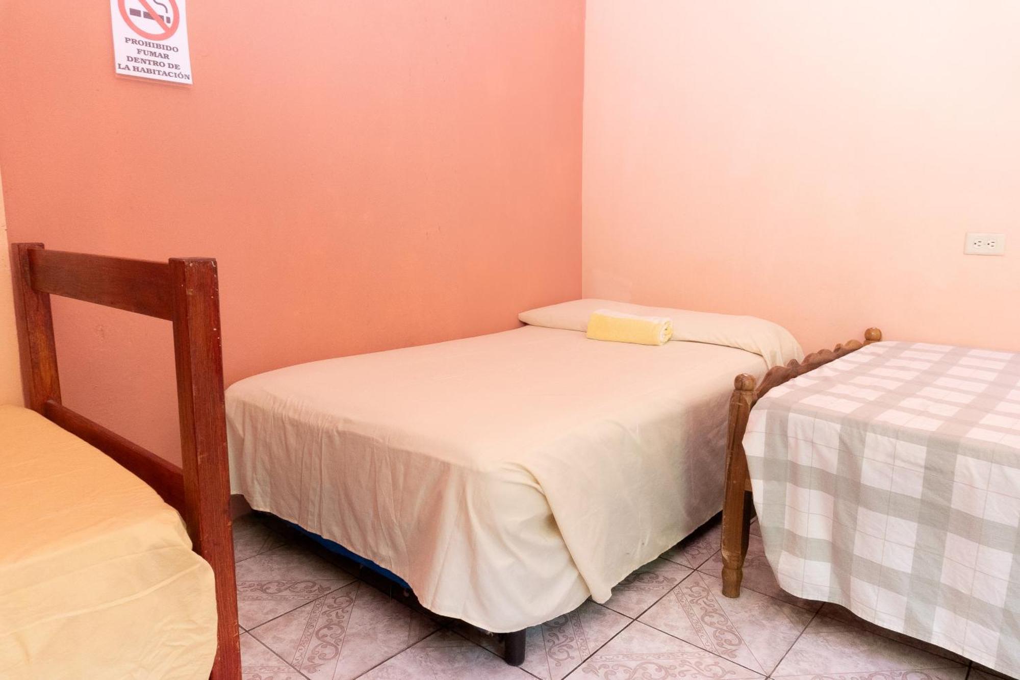 Hostal Delmy Suchitoto ภายนอก รูปภาพ